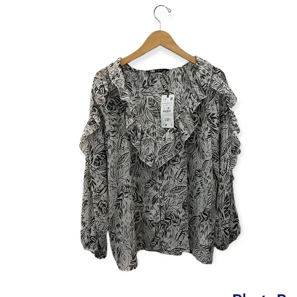 Zara Printed Ruffle Blouse - Picture 2 of 10